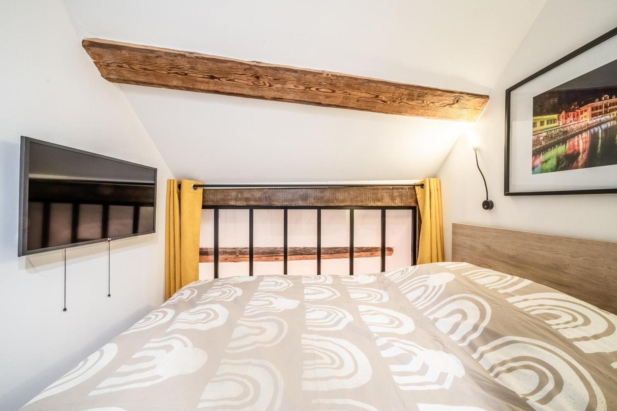 Coeur Vieille Ville Annecy Bagian luar foto